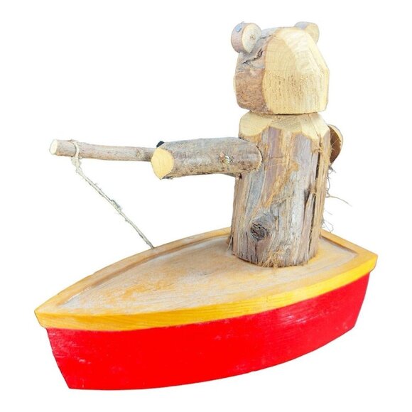Folk Art Hand Made Wooden Bear Fishing Figurine With Attached Fish On A Boat VTG - Picture 9 of 13